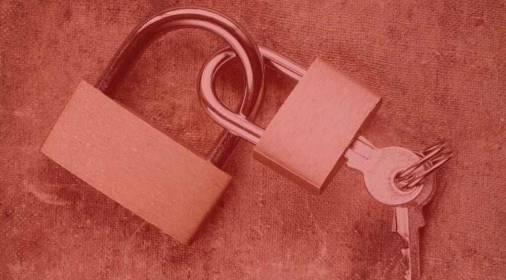 Imagen de dos candados, usada como metáfora visual de la monogamia, representando la fidelidad y compromiso entre dos individuos en una relación exclusiva